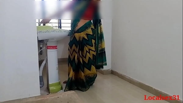 Married Indian Housewife’s Steamy Affair: Official Raw Video By Localsex31