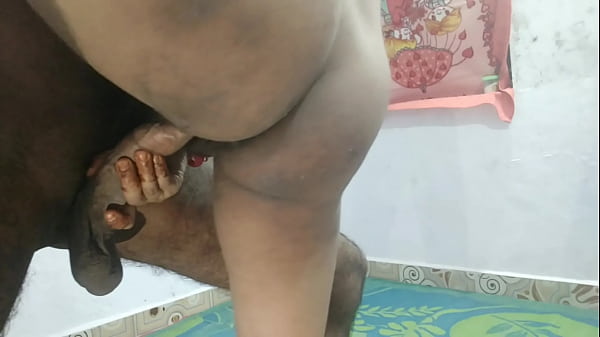 Passionate Indian Housewife Enjoys Steamy Homemade Pleasure