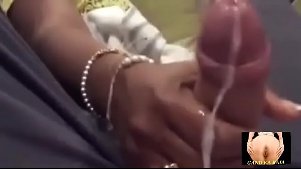 Sensual Strokes From A Mature Indian Mother