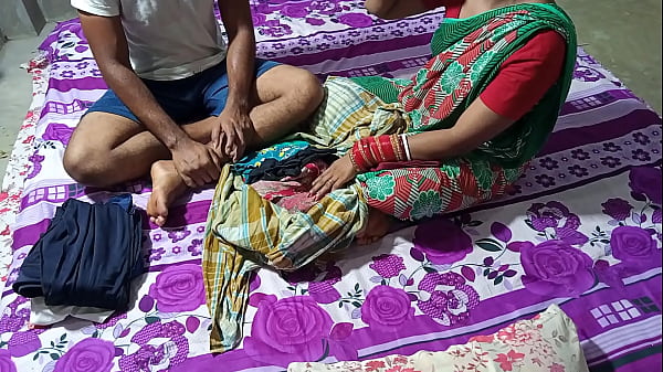 पैसे के लालच में फंसी गरीब लड़की से कपड़े की दुकान में ही की गई जबरदस्ती