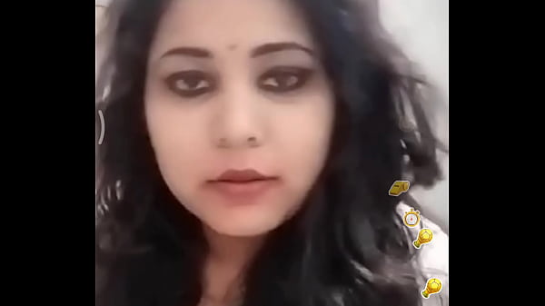Sona Bhabhi’s Bigo Live Tease: Nipples Peeking Through