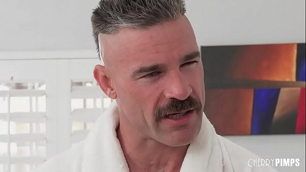 Tight Little Stepdaughter Teases Daddy To Hide Her Pole-dancing From Mommy