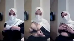 Jilbab Seksi Menggoda Di Ruang Periksa Klinik