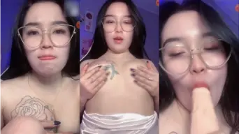Mata Indahmu Yang Bergairah Ingin Mengulum Kejantananmu