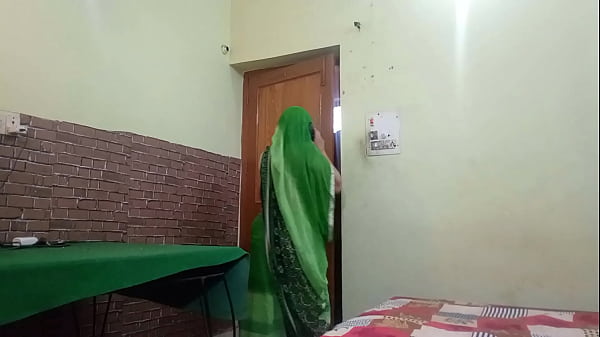 Sultry Desi Delivery: A Steamy Hindi Encounter