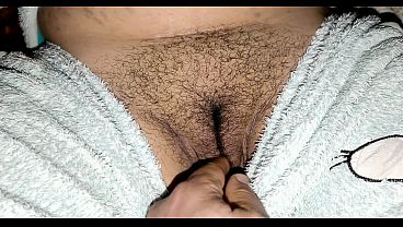 سكس سعودي جريء: كفيل ينيك زوجته مع السواق في علاقة محرمة