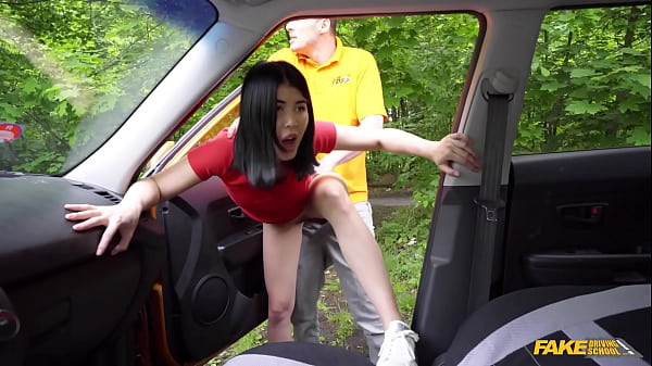 Sizzling Asian Seductress Teases With Oral Lessons At Faux Driving Academy