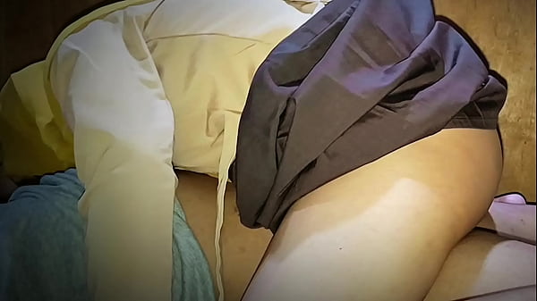 Gadis Pramuka Menggoda Guru Dalam Petualangan Panas