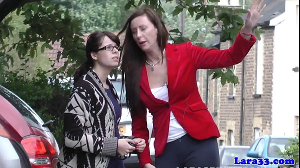 Experienced Brit Coaxes Naive Newcomer With Skilled Fingers