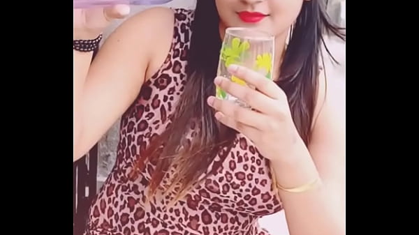Indian Babe Spreads Wide In X Pose