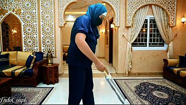Muslim Hijab Indonesian Housemaid Ordered To Suck Her Boss’s Dick And Swallow Every Drop Of His Cum