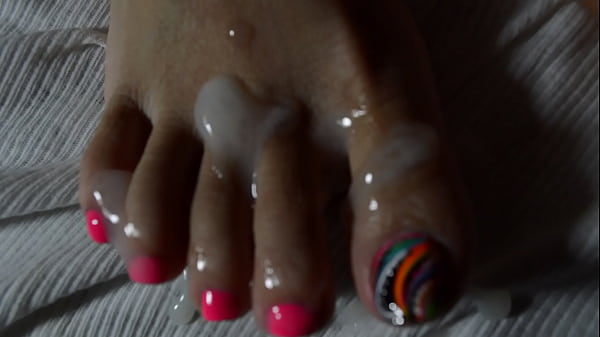 Sole-splattered Seduction: An Asian Beauty’s Foot Worship Climax
