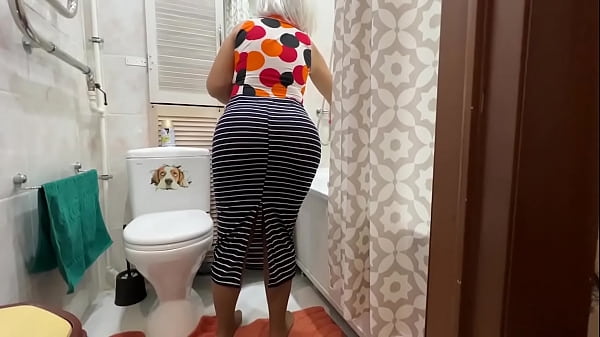Hot Homemade Mature Ass Gets Stretched Deep