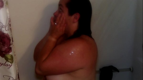 Curvaceous Goddess Revels In A Sensual Shower With Her Newest Toy