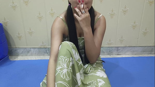 18 साल की नग्न पोर्न वीडियो में मस्तबेशन करते वक्त स्टेपब्रदर आया और उसकी सेक्सी टीन स्टेपसिस को देखकर उत्तेजित हो गया हिंदी ऑडियो में
