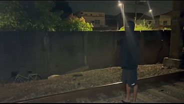 Agente PÚblico Pega Pesado Em Local Lotado, Todo Mundo Olhando A Mina Gostosa