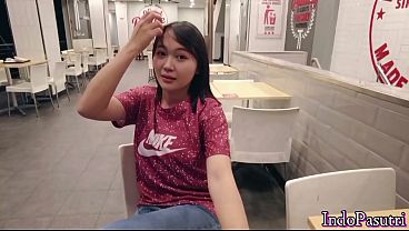Bokep Indo Paling Anyar – Vidio Cewek Mahasiswi Indo Lagi Ngewe Selingkuh Pas Janjian Makan Siang – Crot Dalem Memek