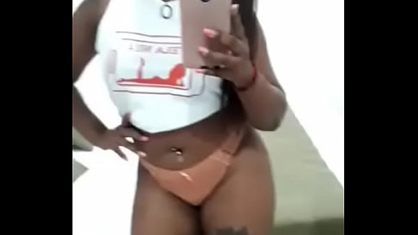 Em Breve No Tela Nua Xv: Bella Índia, A Primeira Vez Que Você Vai Gemer Sem Pudor