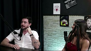 É Deus, PÁtria, FamÍlia Na Rede Social, Mas No Off… A Gente Sabe O Que Rola Entre Alex E Luana