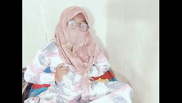 Tante Sexy Indonesia Viral Colmek Pakai Botol, Bikin Nafsu Naik