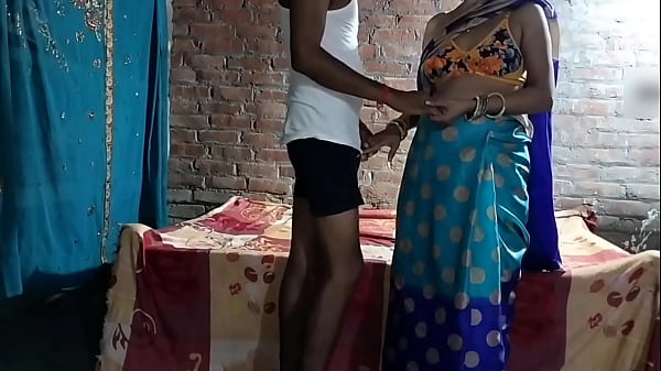 भाभी ने देवर के साथ मस्ती में किया गर्म और बेहद एरोटिक सेक्स
