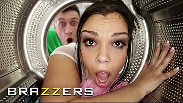Wild Stuck Scenarios Turn Into Filthy Hardcore Fucking With Brazzers’ Hottest Sluts