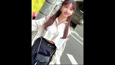 雑誌モデル、フィリピンと日本のハーフ、18才の甘い秘密。
