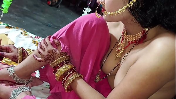 सुहागरात भारतीय जोड़े की पहली रात की गर्मागर्म सेक्स, साफ हिंदी आवाज़ में
