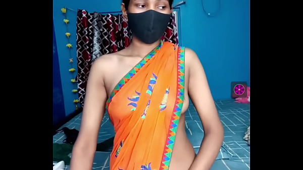 Watch A Hot Indian Girl In A Live Sex Show