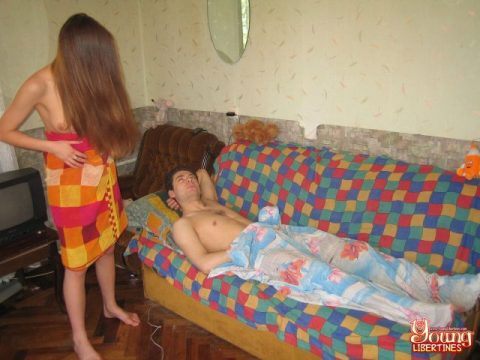 18 Videoz – Fuck)vendi’s Slutty Apology, Pussy-fucking Raw