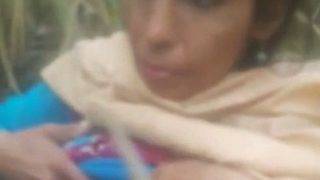 Watch My Outdoor Desi Body Exposed – Raw And Teasing