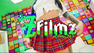 Cute School Girl Stretches Her Wet Pussy Deep With Solo Fuck Machine
